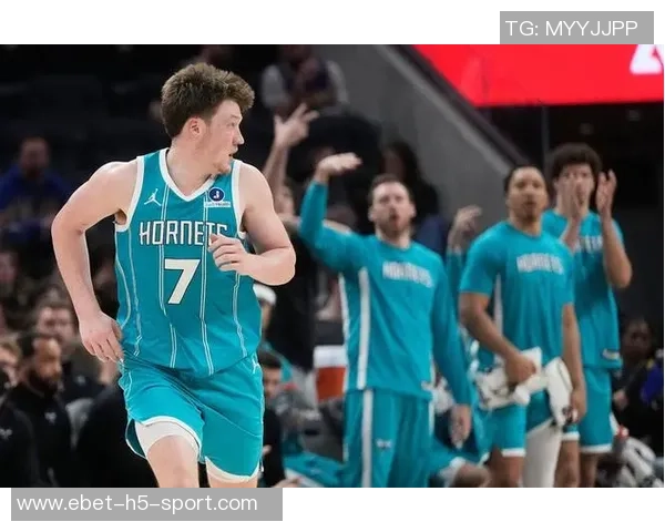 克尼佩尔双十表现引领球队科沃德与皮维共同发力助力胜利 克尼佩尔双十表现引领球队科沃德与皮维共同发力助力胜利